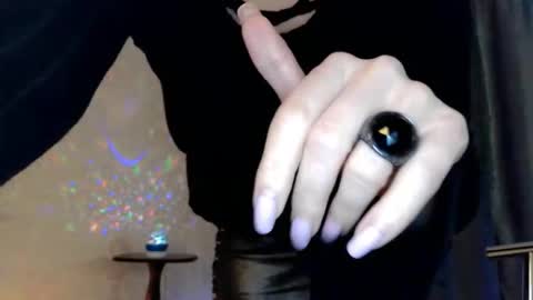 elenaza online show from 3, 11, 2025