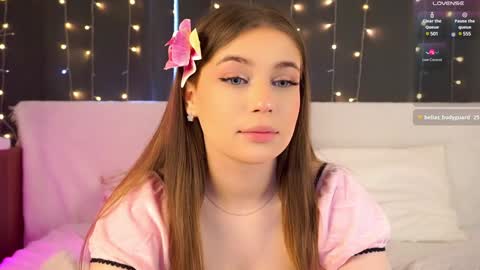 Snapshot of elenefrail chatting on 5, 2, 2025 Isabella - streaming MondayTuesdayWednesdayFridaySaturdaySunday online show from 5, 2, 2025