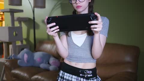 Snapshot of elfenemma chatting on 13, 12, 2024 Emma online show from 13, 12, 2024