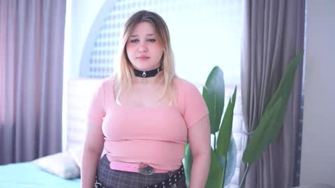 Snapshot of elfie_song chatting on 16, 3, 2026 Eva online show from 16, 3, 2026