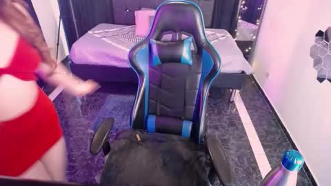 eliana_meaw online show from 4, 3, 2026