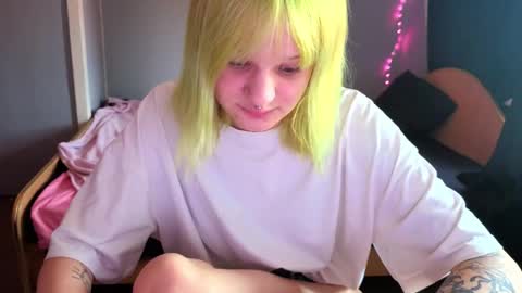 elieiza_xo online show from 29, 4, 2026