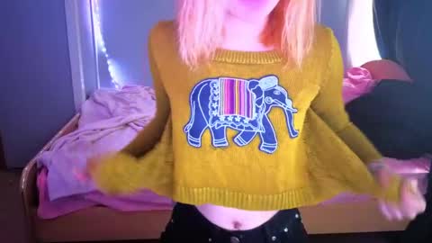 elieiza_xo online show from 6, 5, 2026