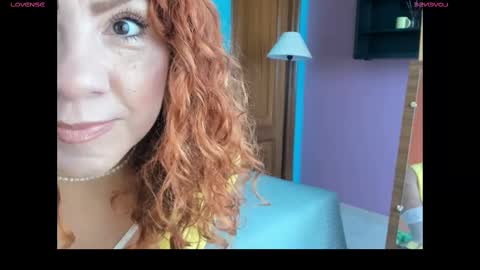 Snapshot of elif__girasol chatting on 24, 2, 2025 elifgirasol online show from 24, 2, 2025