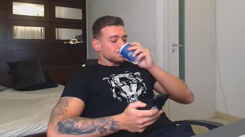 ElijahThorne online show from 19, 1, 2026