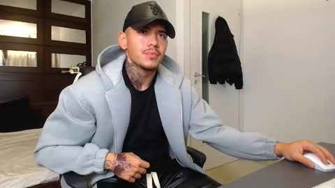 ElijahThorne online show from 5, 2, 2026