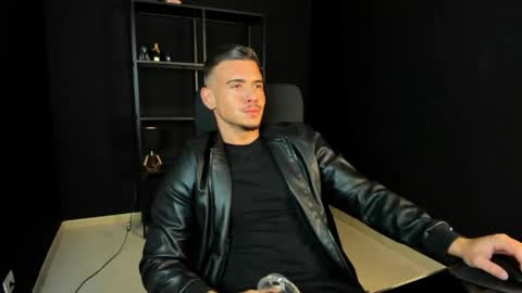 Snapshot of elijahthorne chatting on 16, 4, 2026 ElijahThorne online show from 16, 4, 2026