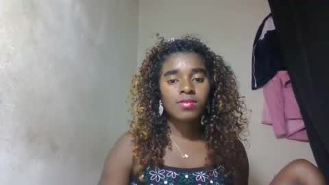 Snapshot of elina981 chatting on 20, 5, 2026 elina981 online show from 20, 5, 2026