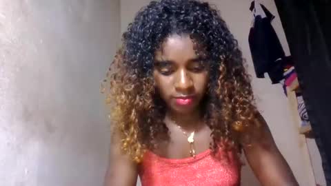 Snapshot of elina981 chatting on 26, 5, 2026 elina981 online show from 26, 5, 2026