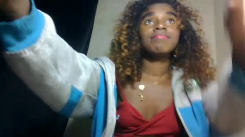 Snapshot of elina981 chatting on 14, 6, 2026 elina981 online show from 14, 6, 2026