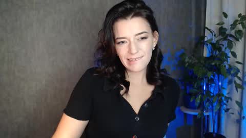 Elina online show from 4, 11, 2025