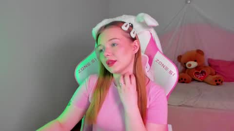 elinavale online show from 22, 4, 2026