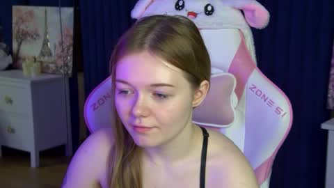 elinavale online show from 29, 4, 2026