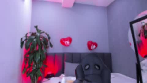 Elisa online show from 15, 2, 2025