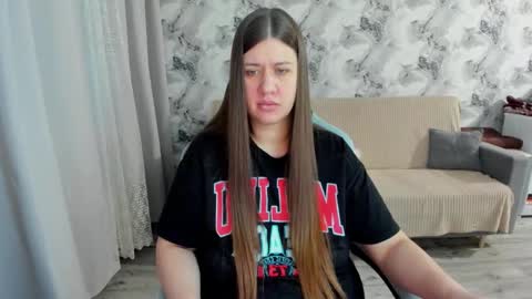 Snapshot of elisa_kollin chatting on 10, 10, 2025 Aletta Oushen online show from 10, 10, 2025