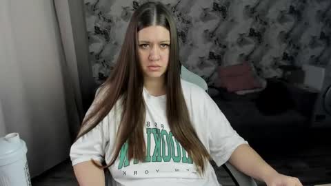 Snapshot of elisa_kollin chatting on 14, 3, 2026 Aletta Oushen online show from 14, 3, 2026