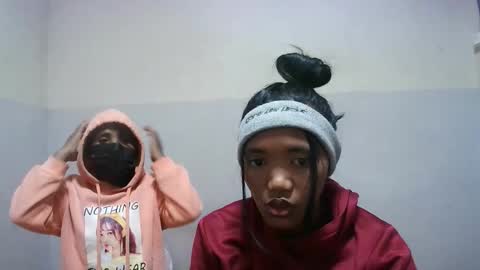 Snapshot of elisabet88 chatting on 6, 10, 2025 elisabet88 online show from 6, 10, 2025