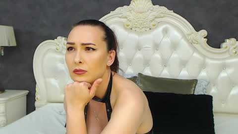 Krissy online show from 11, 5, 2026