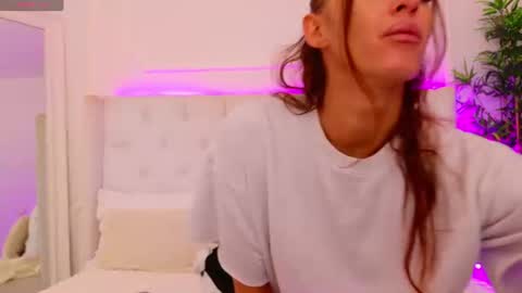 ElisaCharm online show from 27, 7, 2026