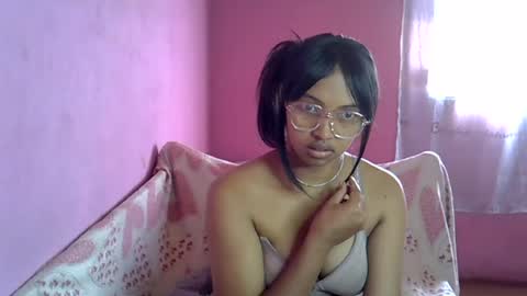 elisah01 online show from 25, 7, 2026