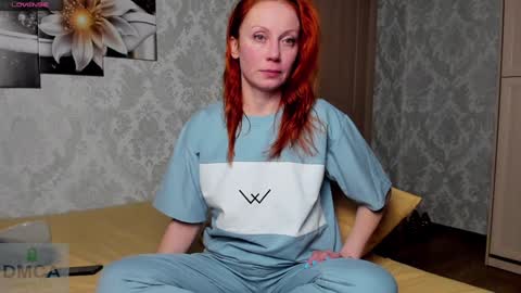 Snapshot of elisefoxy chatting on 5, 1, 2025 Elise online show from 5, 1, 2025