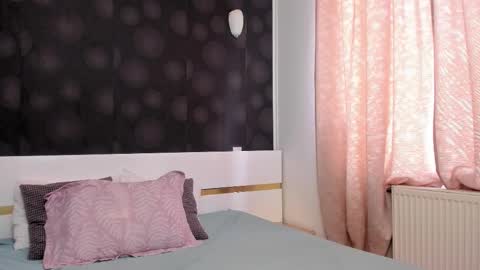 Elly online show from 2, 12, 2025