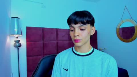 Valentino Konny y Jhon online show from 7, 4, 2026