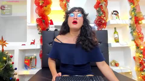 Snapshot of elith_berry69_ chatting on 5, 1, 2025 elith_berry69_ online show from 5, 1, 2025