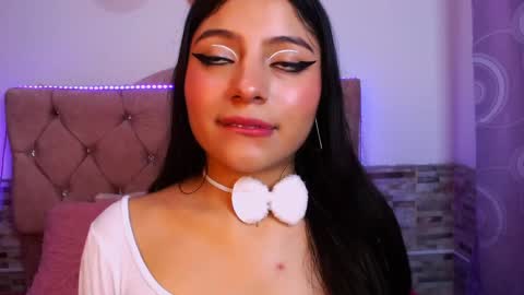 Snapshot of elizabetcooper chatting on 21, 1, 2025 Elizabeth online show from 21, 1, 2025