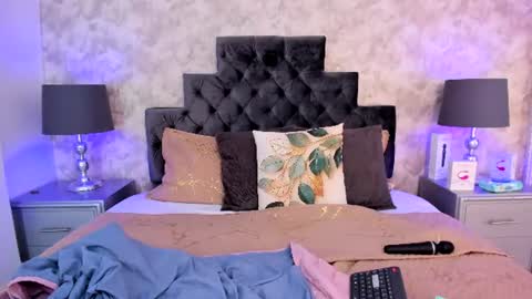 Elizabeth online show from 29, 7, 2026