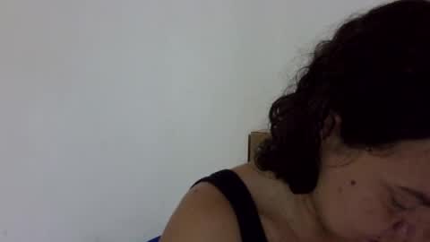 Elizabeth Martinez  online show from 24, 10, 2025