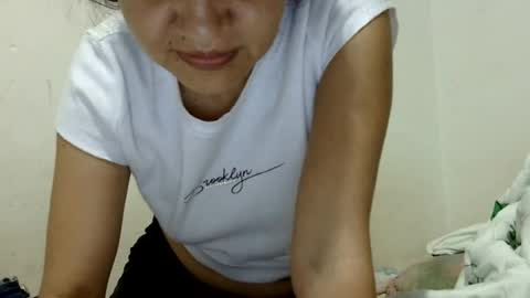 Elizabeth Martinez  online show from 27, 7, 2026