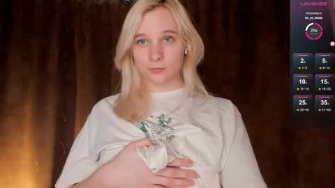 Elizabeth online show from 8, 3, 2025