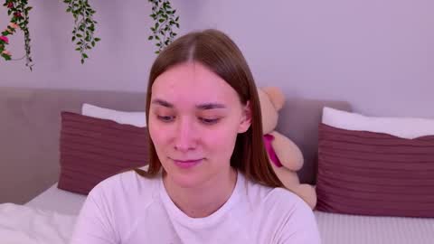 Elizabeth online show from 5, 3, 2025