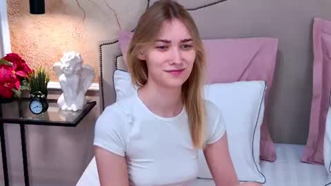 Elizabeth online show from 25, 7, 2026