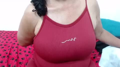 ElizabethMiler online show from 14, 6, 2026