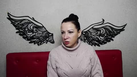 ElizabethSho online show from 10, 2, 2025