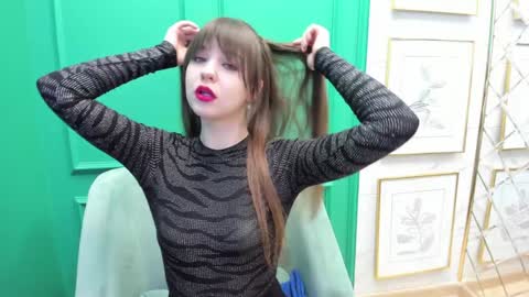 Snapshot of elizamild chatting on 25, 1, 2025 Eliza online show from 25, 1, 2025