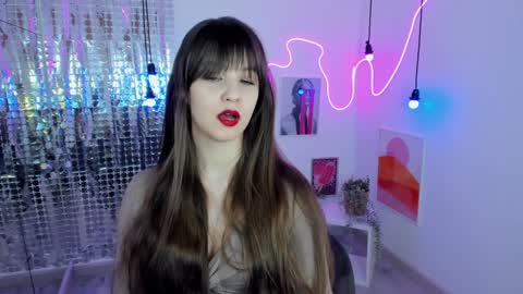 Snapshot of elizamild chatting on 7, 2, 2025 Eliza online show from 7, 2, 2025