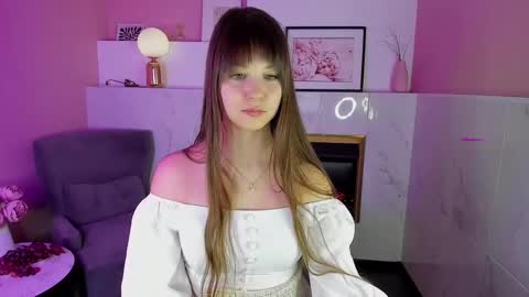 Snapshot of elizamild chatting on 18, 2, 2025 Eliza online show from 18, 2, 2025