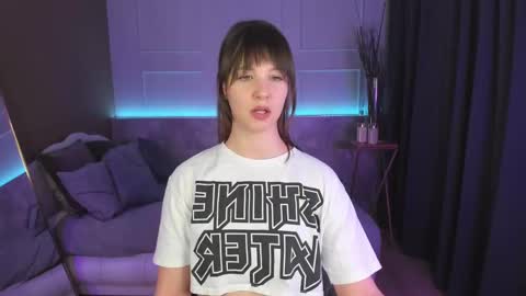 Snapshot of elizamild chatting on 23, 2, 2025 Eliza online show from 23, 2, 2025