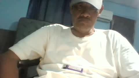 Snapshot of eljim323323 chatting on 28, 5, 2026 eljim323323 online show from 28, 5, 2026