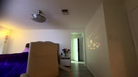 Snapshot of ella_ella_ella_ay chatting on 24, 10, 2025 ella_ella_ella_ay online show from 24, 10, 2025