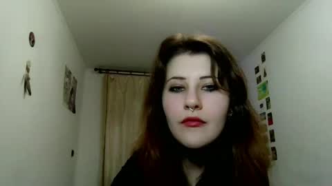 Snapshot of ella_fr chatting on 3, 11, 2025 ella fr online show from 3, 11, 2025
