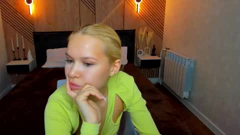 Snapshot of ella_ley chatting on 11, 3, 2026 Ella online show from 11, 3, 2026