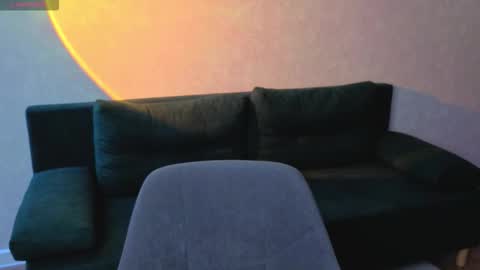 Snapshot of ella_ley chatting on 18, 3, 2026 Ella online show from 18, 3, 2026