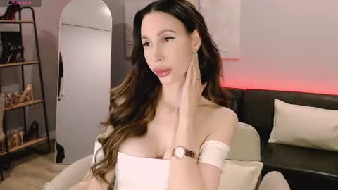Ella online show from 18, 6, 2026