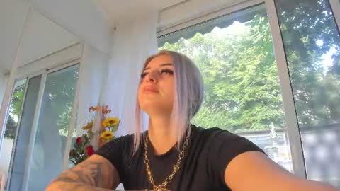 ella_vee online show from 26, 7, 2026