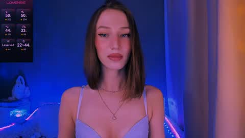 ellaamber online show from 4, 5, 2026