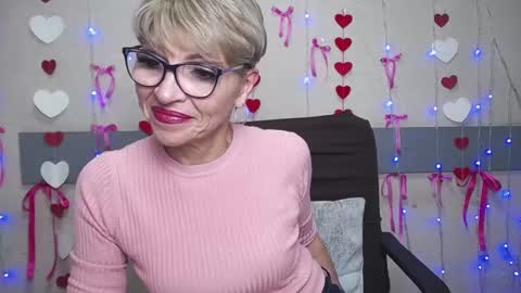 EllaBonito online show from 2, 2, 2025